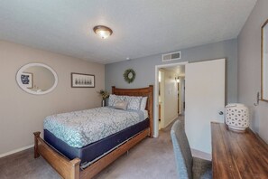 1 室のベッドルーム、アイロン / アイロン台、WiFi (無料)、ベッドシーツ