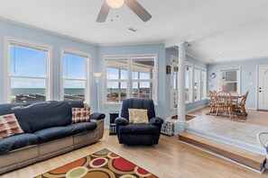 TV, fireplace, DVD player