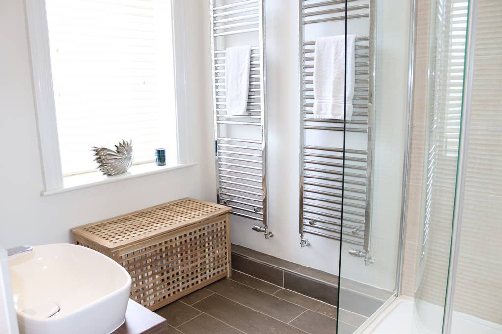 House | Bathroom | Shower, rainfall showerhead, hair dryer, towels