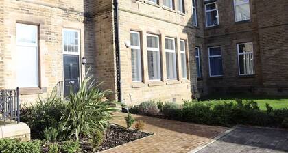 Menston Manor - Stunning Location