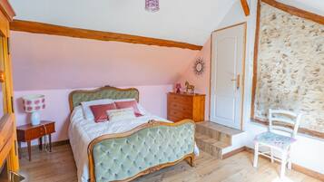 5 Schlafzimmer, Bügeleisen/Bügelbrett, Reisekinderbett, kostenloses WLAN