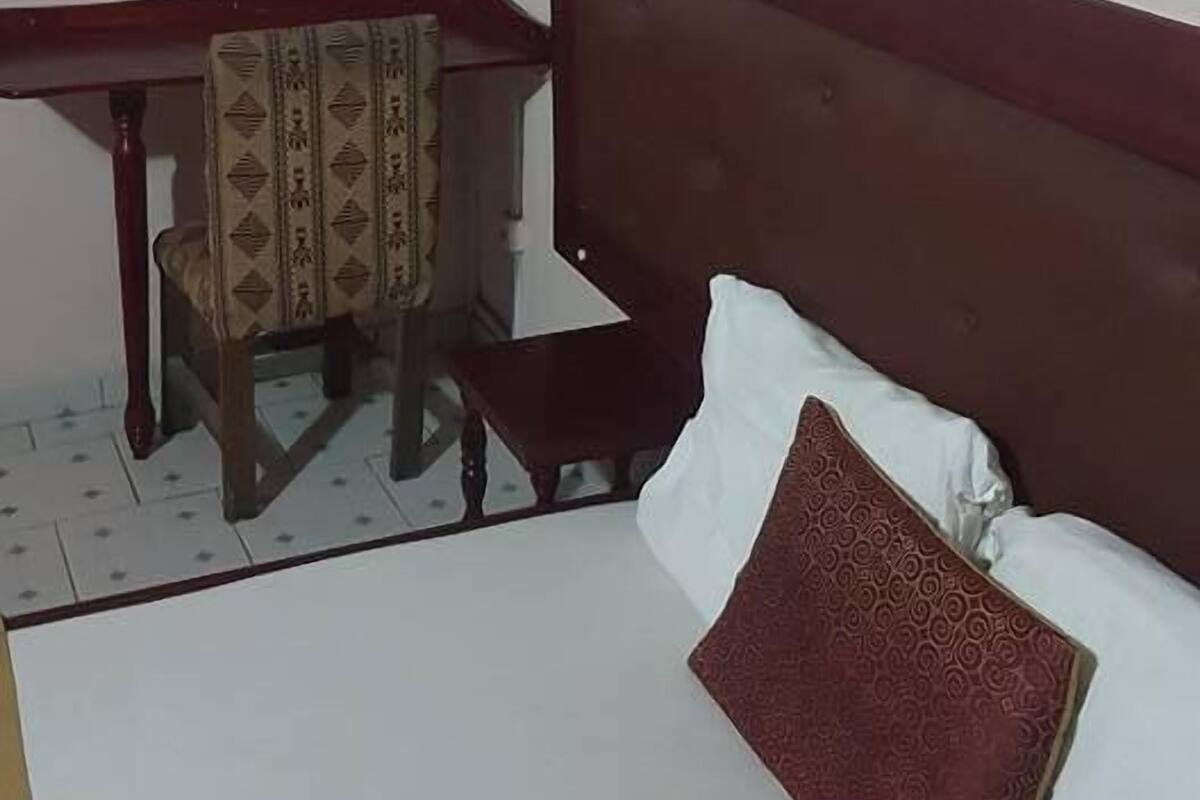 Desk, blackout curtains, free WiFi, bed sheets