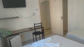 Triple Room (Frigobar) | Iron/ironing board, free WiFi