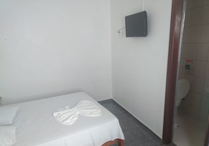 Iron/ironing board, free WiFi