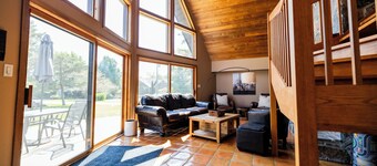 Dream Cottage - w / strand och kanal - ta med din båt