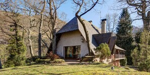 Exterior - Architect's house not overlooked in the Ossau valley, spa & sauna, 7000m2 park (Béost)