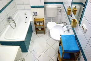 Combined shower/bathtub, hair dryer, towels, soap - Quiet central apartment near parks, bars and sights — great location! (Budapest)