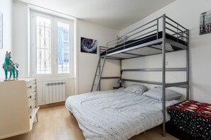 2 chambres, fer et planche à repasser, Wi-Fi gratuit