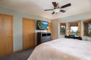 獨棟房屋, 多張床, 湖景 (Lake View Getaway in Stylish "Bear Cr) | 4 間臥室、免費無線上網