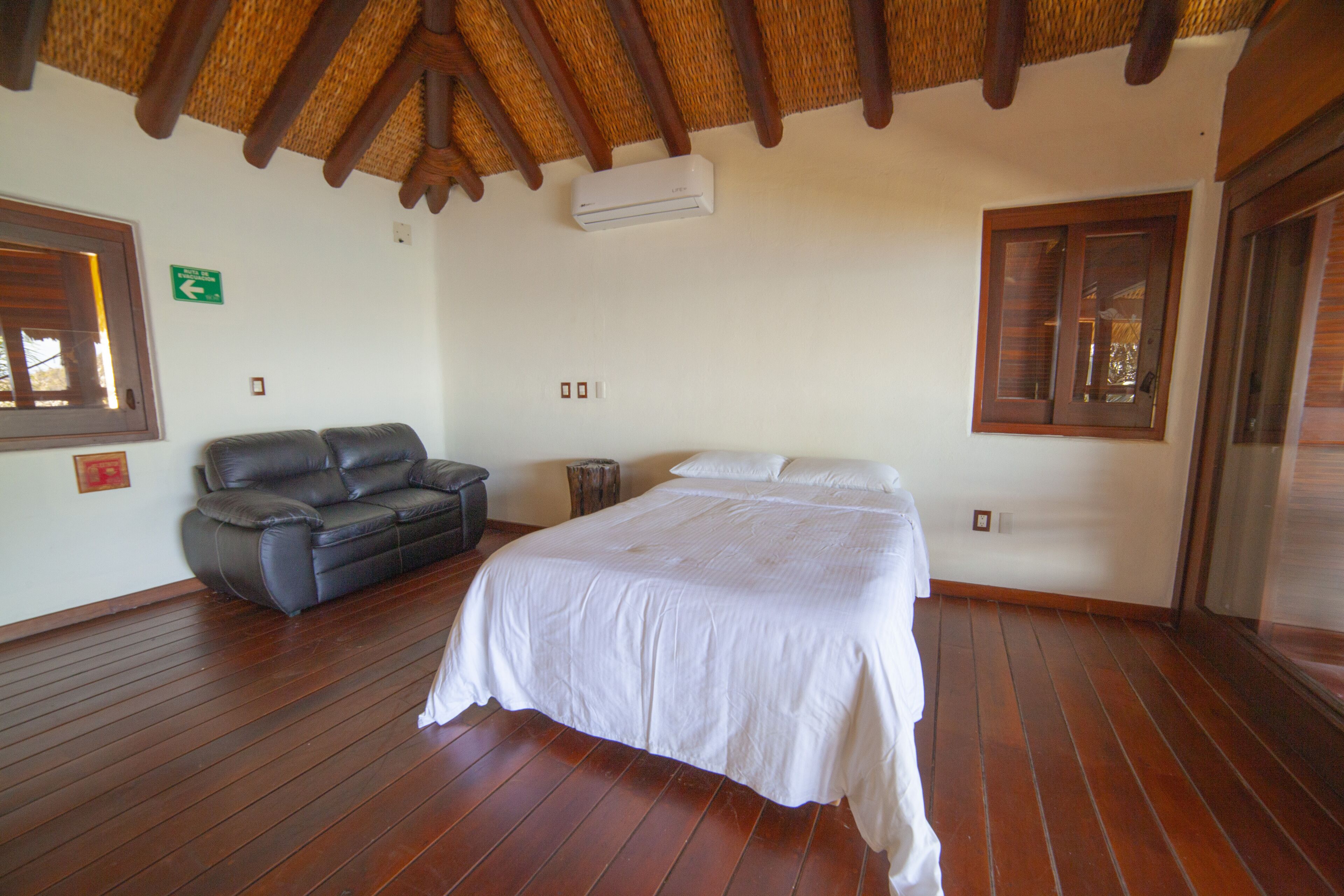 grand villa, 2 bedrooms | blackout curtains, free wifi, bed sheets