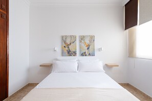 1 dormitorio, tabla de planchar con plancha, wifi gratis y ropa de cama