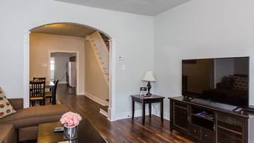 Smart TV, DVD player, books