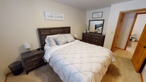 4 bedrooms, desk, iron/ironing board, travel cot