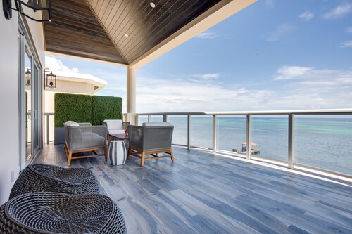 OCEANFRONT PENTHOUSE'S "GÄSTEHAUS" - LUXUSWOHNUNG IM NEUESTEN GEBÄUDE!