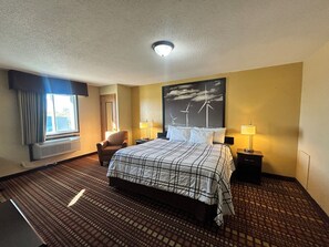 Desk, iron/ironing board, free WiFi, bed sheets - Relax Inn and Suite by Capital O I 80 (Adair)