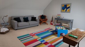 Smart TV, fireplace, books