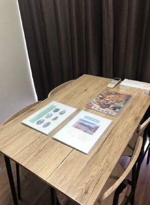 Private Vacation Home | In-room dining - Ever Garden (Miyoshi)