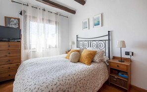 2 chambres, fer et planche à repasser, Wi-Fi gratuit