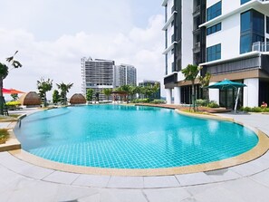 Outdoor pool, a lap pool - Almas Suites #2 ( WIFI) @ JB City Homestay (johore)
