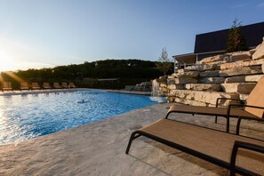 Indoor pool - Journey's Remedy -Lake View! Sleeps 30! (Branson)