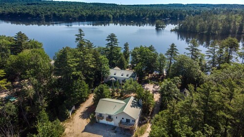 MAINE WATERFRONT + MOUNTAIN COMPOUND • SLEEPS 50!