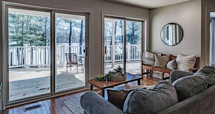 MAINE WATERFRONT + MOUNTAIN COMPOUND • SLEEPS 50!