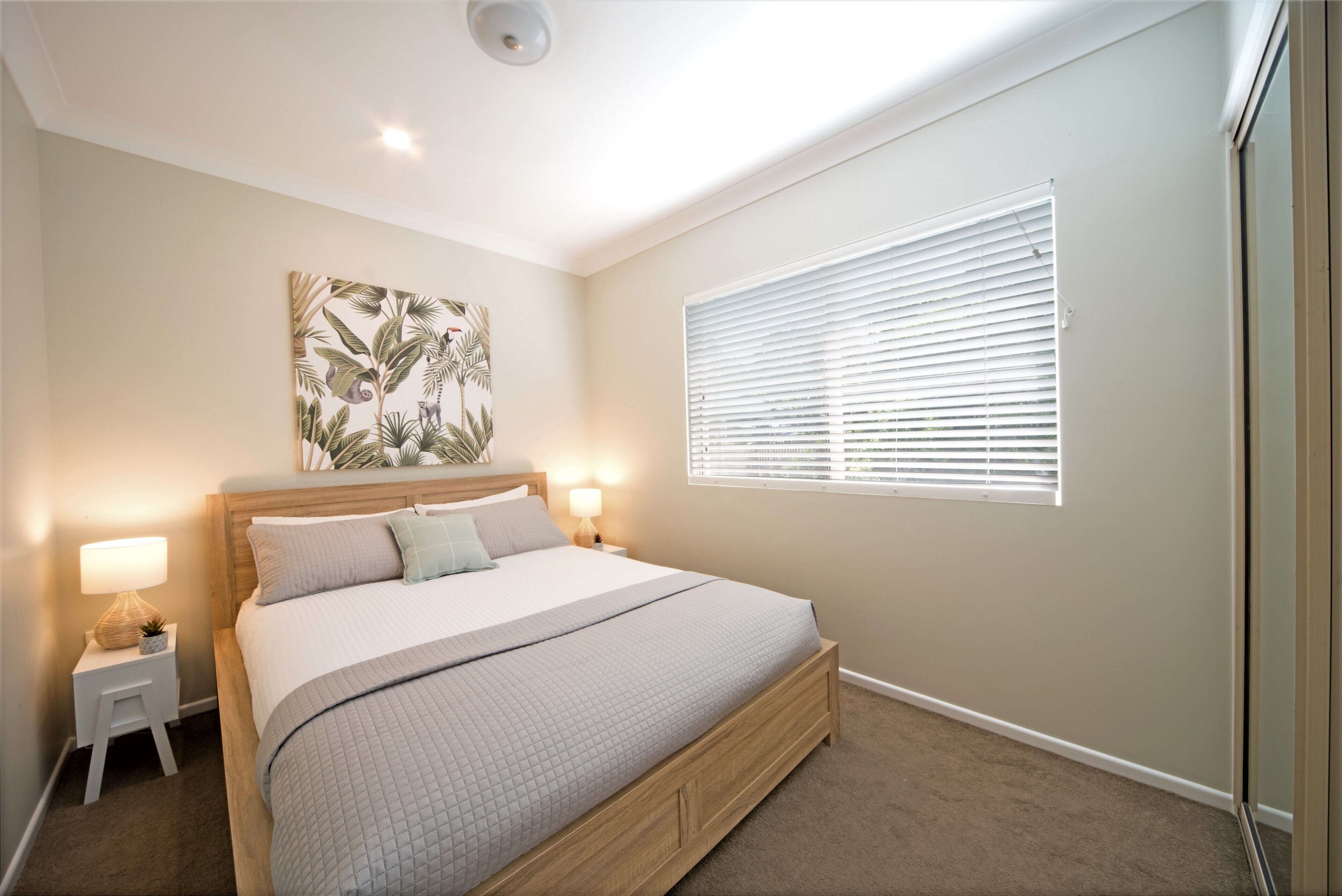 Coastal Vista - The Heart of Airlie Beach! — image 12