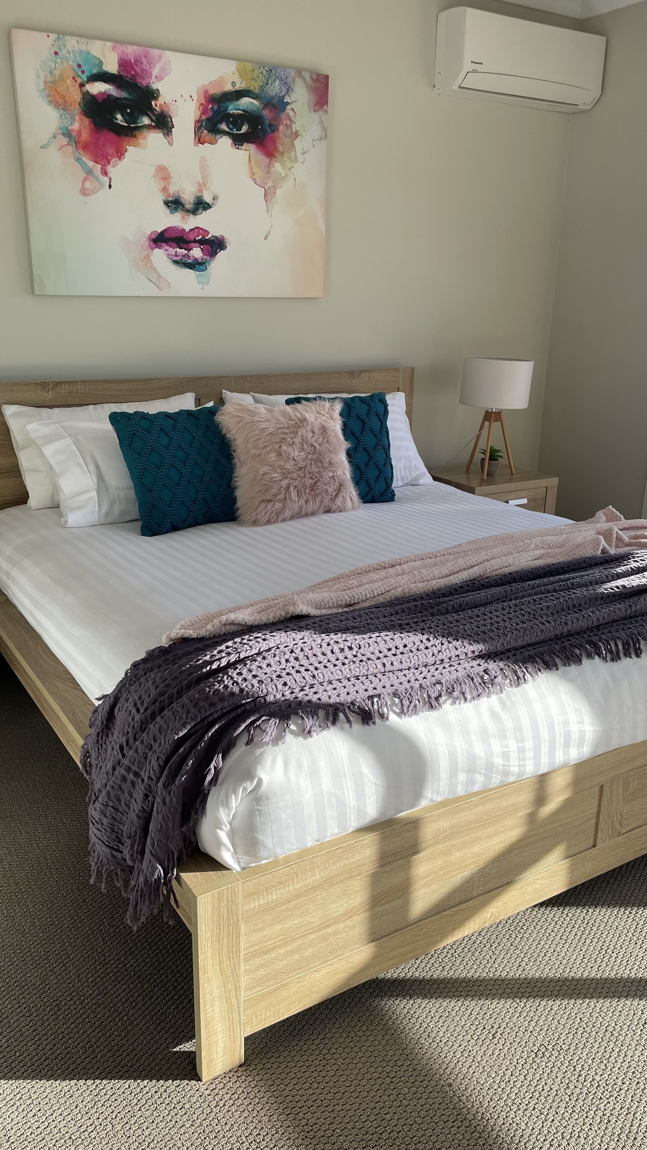 Coastal Vista - The Heart of Airlie Beach! — image 15