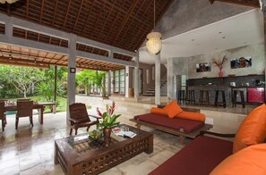 Interior - 2bdr Villa with Private Pool Seminyak (Kuta,)