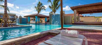 Beautiful 2 bdr 2 bath apt at the #1 Best Beach of the Carribbean: EAGLE BEACH! 