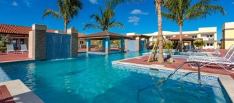 Beautiful 2 bdr 2 bath apt at the #1 Best Beach of the Carribbean: EAGLE BEACH! 