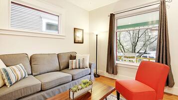 Smart TV, DVD player, books