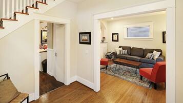 Smart TV, DVD player, books