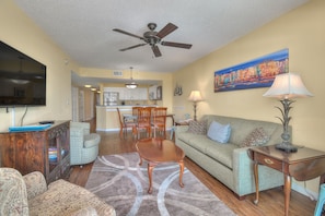 TV - Grand Atlantic 1402: Oceanfront Condo in Myrtle Beach (MYRTLE BEACH)