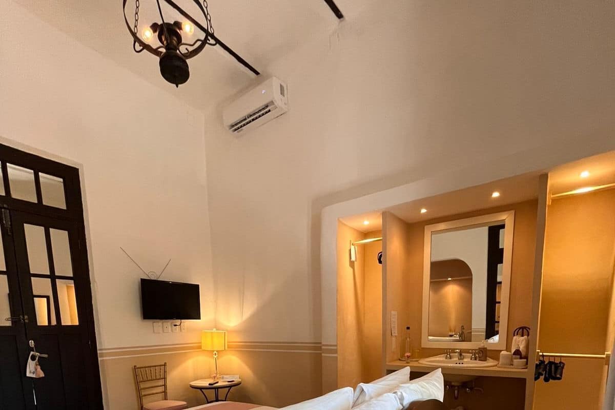 Luxury Double Room Single Use | Egyptian cotton sheets, premium bedding, down comforters, in-room safe