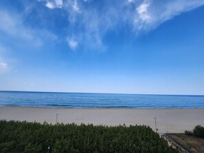 Family Room, Ocean View (18PY) | Beach/ocean view - Ocean Valley Resort (Yangyang)
