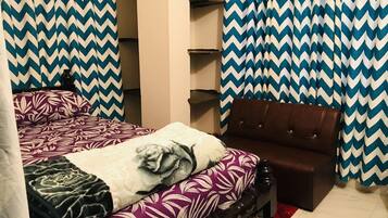 2 bedrooms, laptop workspace, free WiFi, individually furnished