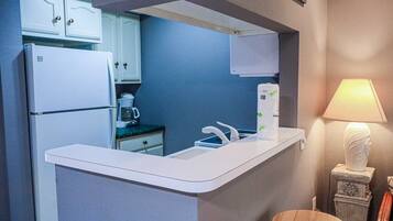 Kondominium, 1 kamar tidur | Dapur pribadi | Lemari es, microwave, oven, dan mesin pencuci piring