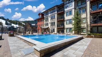 Condo, 2 habitaciones | Alberca