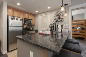 Condo, 2 Bedrooms | Private kitchen