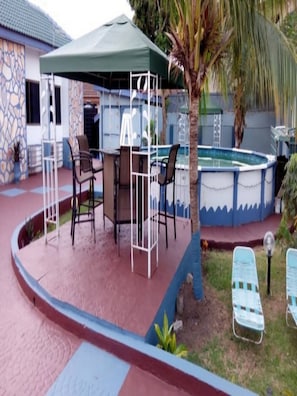 Poolside bar