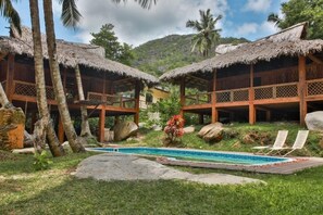 Outdoor pool - Domaine Desaubin Luxury Villas (Mahé Island)