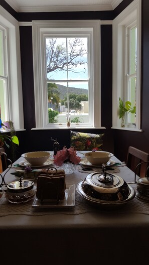 Dining - Montagu Manor (Montagu)