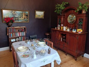 Dining - Montagu Manor (Montagu)