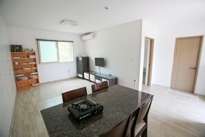 104호 | 객실 내 식사 공간