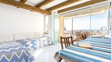 1 slaapkamer, een strijkplank/strijkijzer, internet, beddengoed