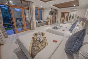 Studio Suite Mewah (Sapphire) | Brankas dan didekorasi berbeda-beda