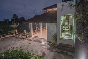 Terrace/patio - Hidden Seroja Villa (Denpasar)