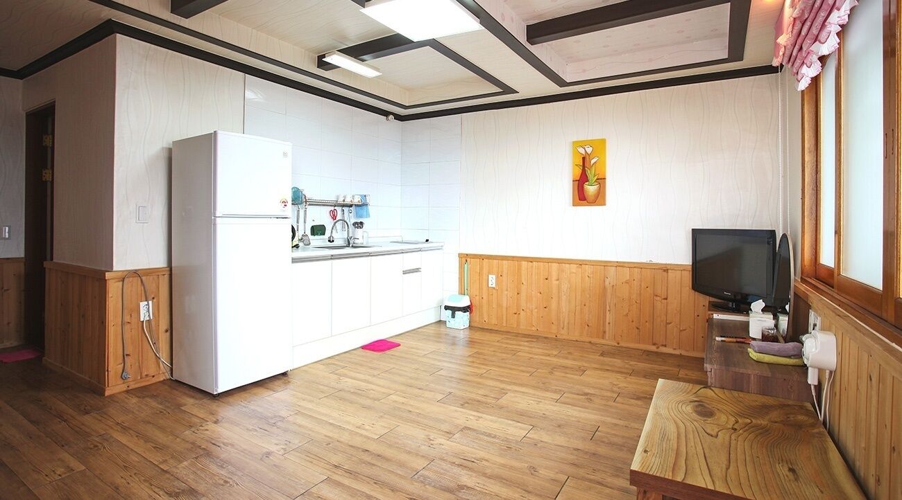 Habitació (Moon 3) | Sala d'estar | Televisor LCD 