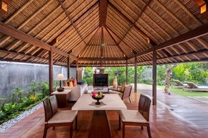 Outdoor dining - 4 BDR Villa with Pool at Seminyak Area (Kuta Utara,)